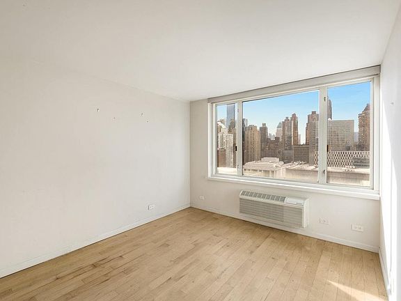 2nd image of 130 W 67th St APT 21C