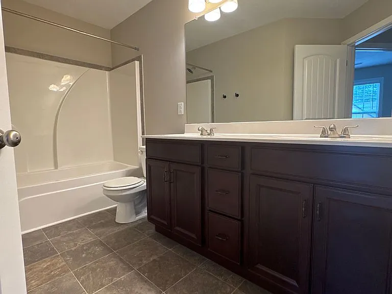 612 Fox Path Ln — Photo 15