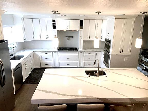 5th image of 605 Danube Ave #605