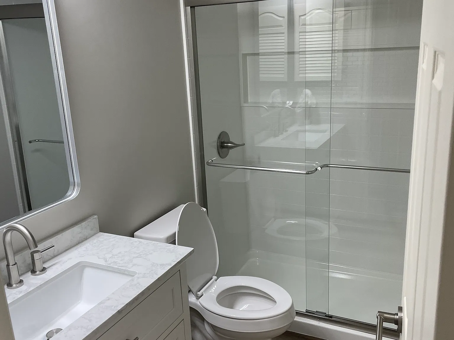 2 bed, 1728 sqft, $1,975 — Photo 2