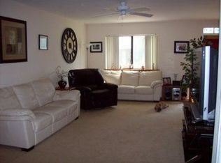 32 Sunstone Dr, Poughkeepsie, NY 12603