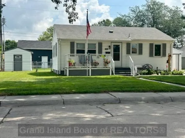 1015 S Plum St, Grand Island, NE 68801