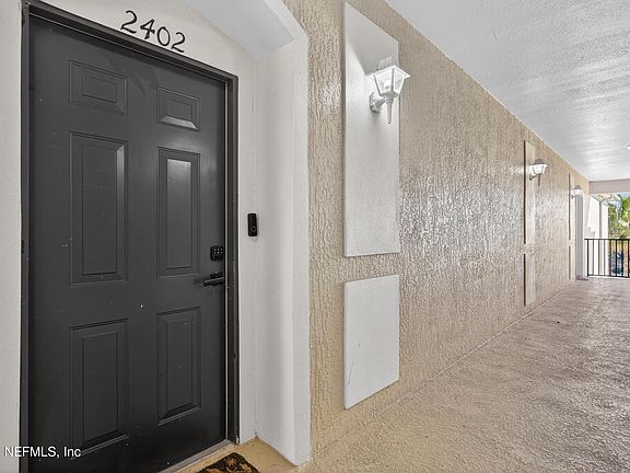 5th image of 7801 POINT MEADOWS Drive #2402