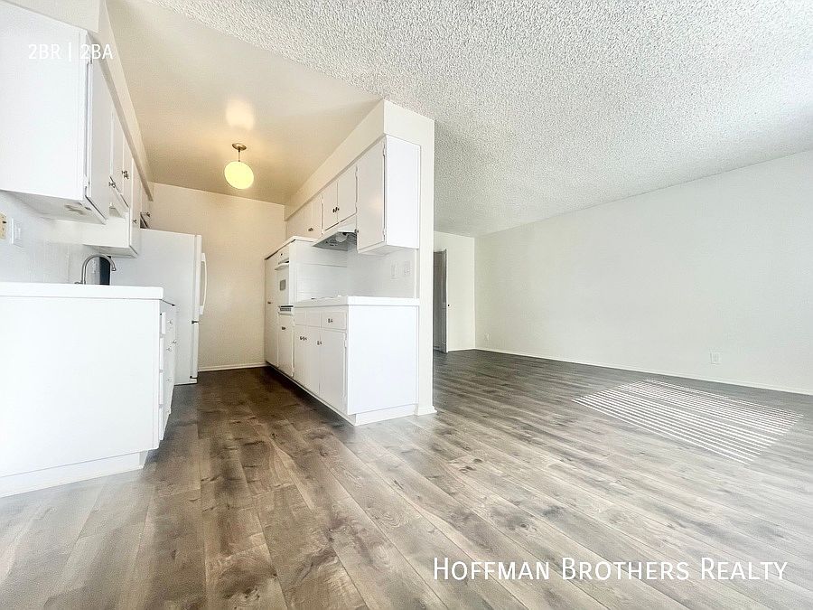 1st image of 1119 6th St #302