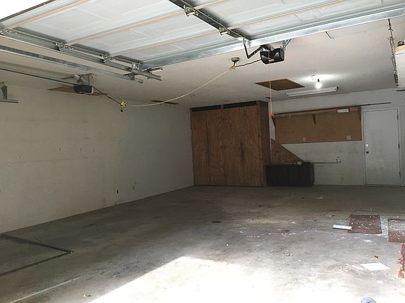 2-Car Attached Garage