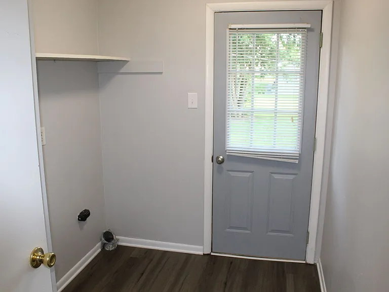 88 Poplar Grove Dr — Photo 12