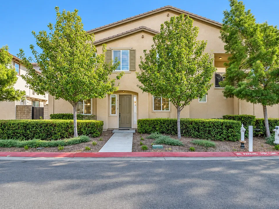 27864 Avenida Avila