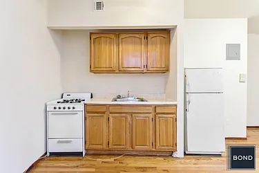 Rented by Bond New York