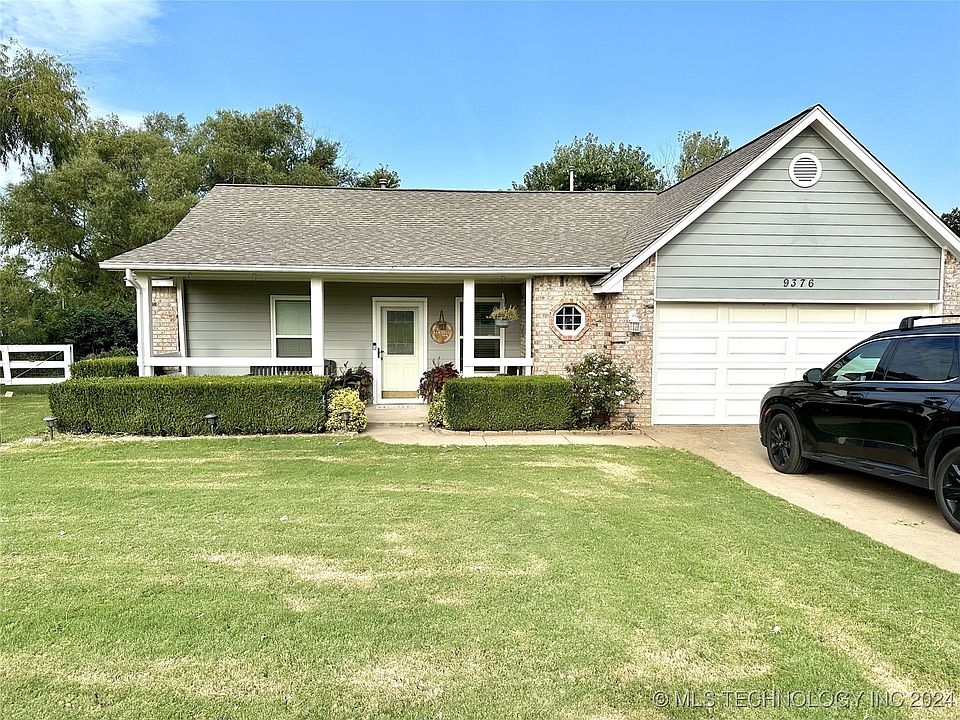 1st image of 9376 S 258th Pl E