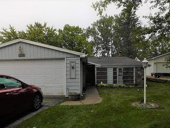 2nd image of 105 Beal Dr