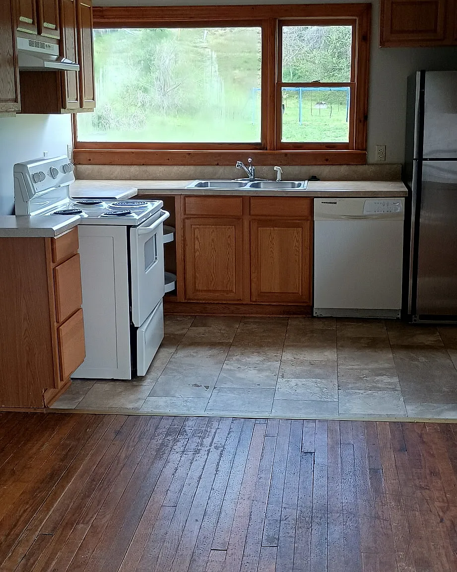609 C Street - C — Photo 2