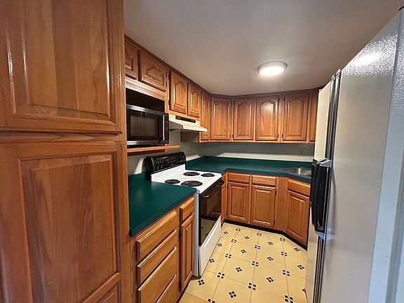 5th image of 7919 Rustic Woods Dr