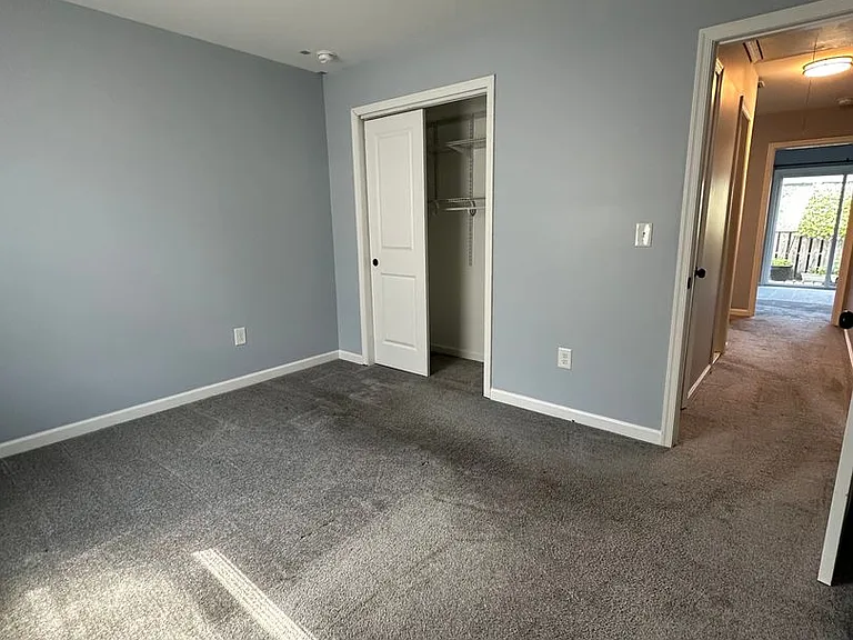 18 Harrington Ln — Photo 13