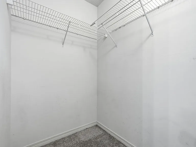 1243 Jefferyscot Dr — Photo 36