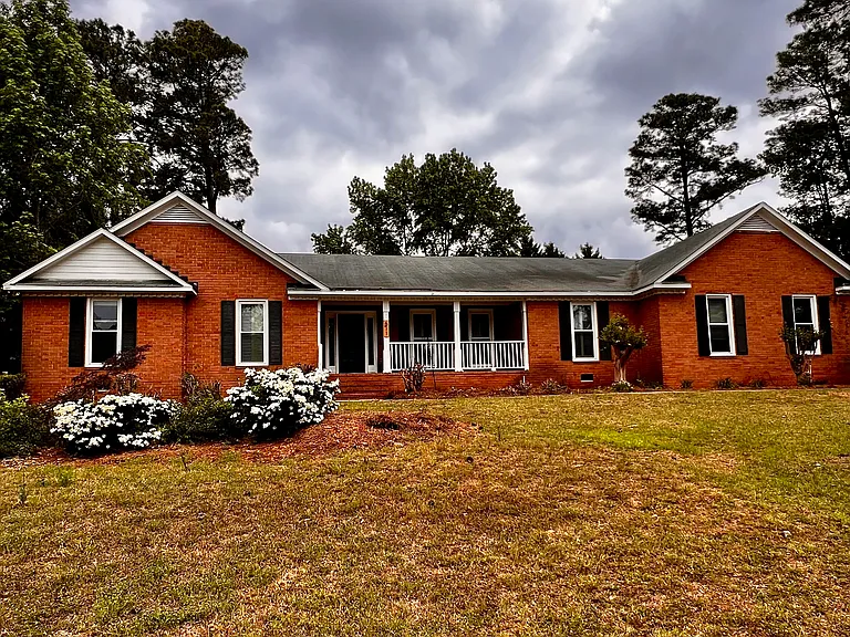 611 Chandler Ct — Photo 6