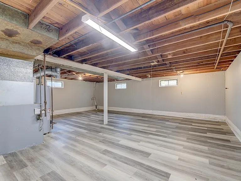 4469 Mohegan Dr — Photo 23