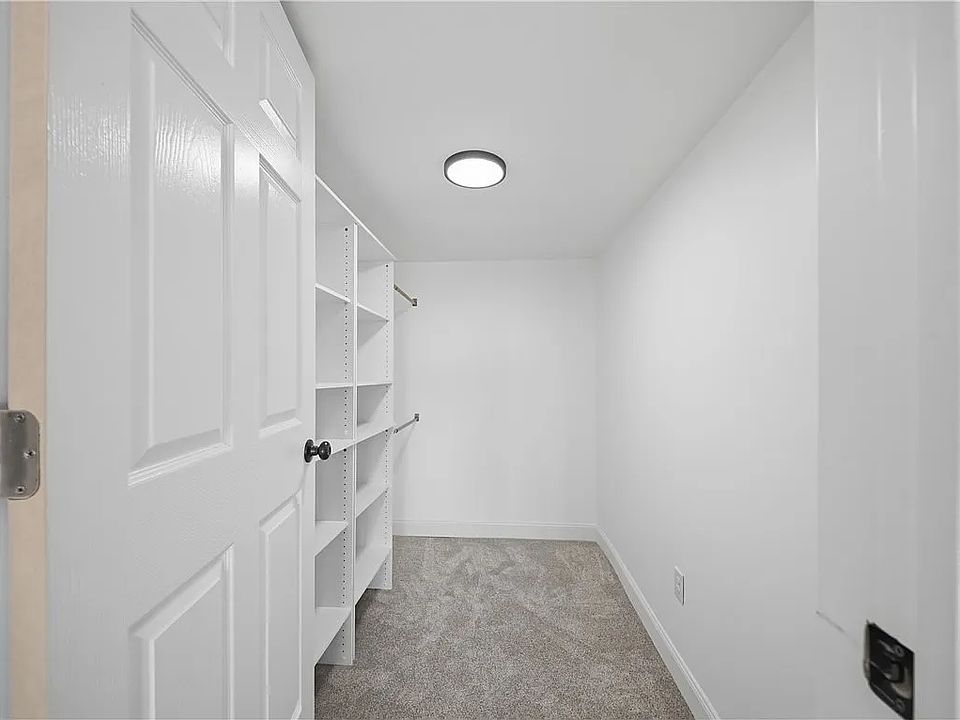 1st image of 2618 Sumner St