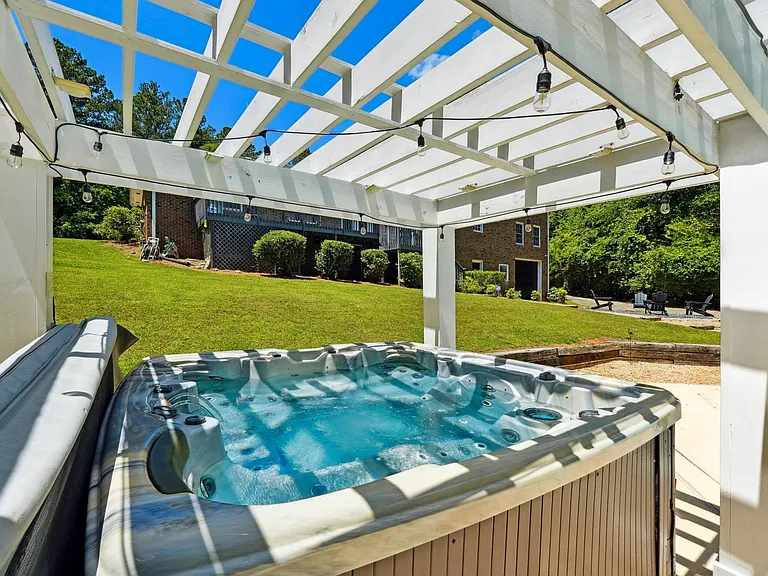 Relax away in our HotTub (open all year round)