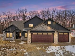 8549 Artemis Ln, Fort Wayne, IN