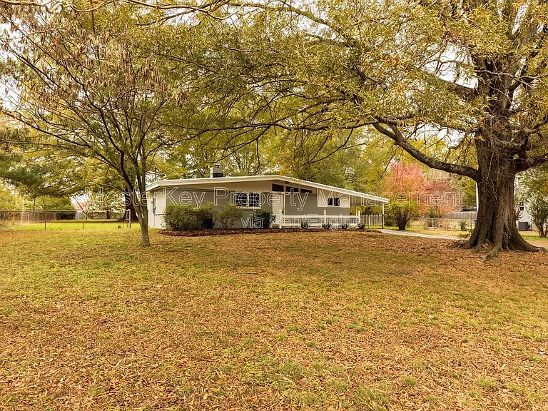 6313 Johnsdale Rd — Photo 30