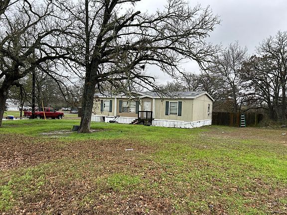 2nd image of 1000 Suncrest St