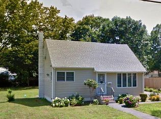 322 Delaware Ave, Bay Shore, NY 11706
