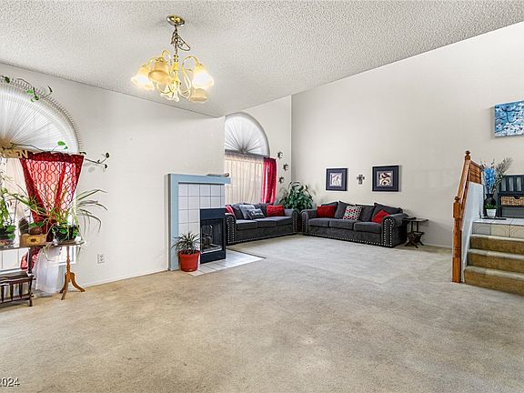 3rd image of 2732 Little Aston Cir