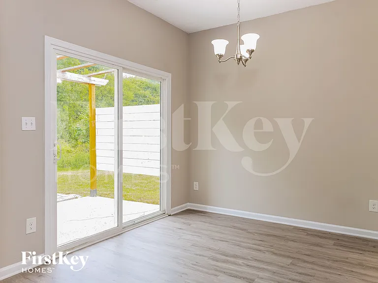 8319 Knapp Ct — Photo 5