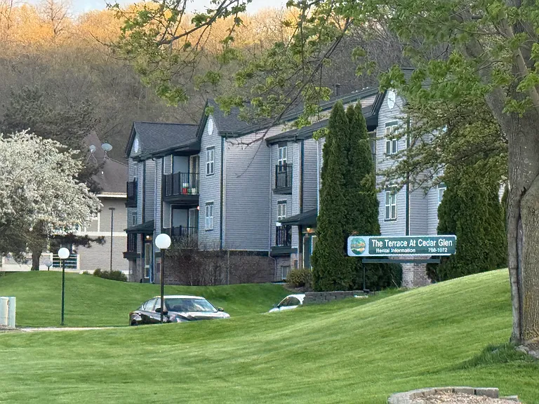 The Terrace at Cedar Glen — Photo 104