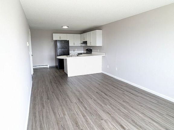 3rd image of 163 Mark Ln Unit 15