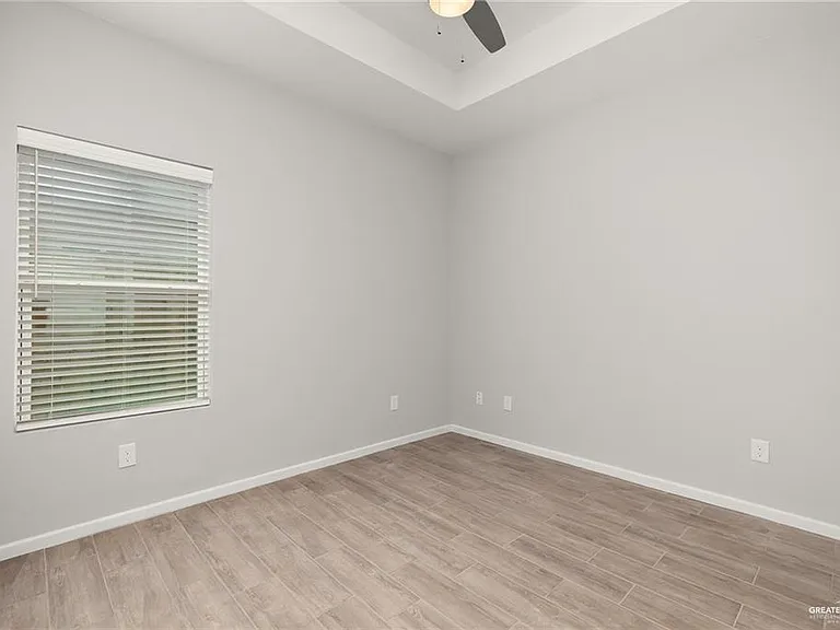 1601 W Hyatt Ave #18 — Photo 17