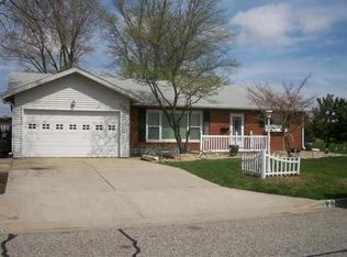 125 W Clark St, Morton, IL 61550