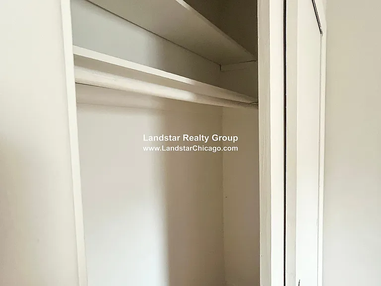 2905 N Kilbourn Ave #1 — Photo 11