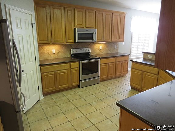 5th image of 519 Ginsberg Dr