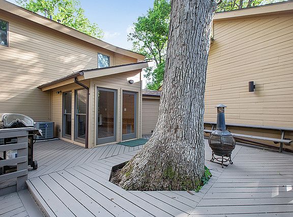 5th image of 732 S Raven Rd