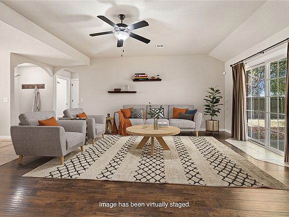 2nd image of 2669 N Indian Oaks Dr