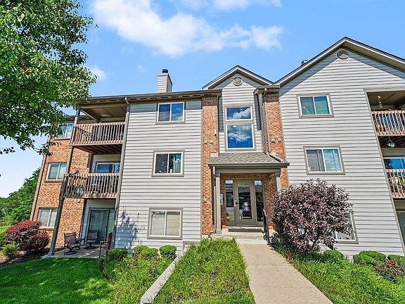 2nd image of 8909 Eagleview Drive