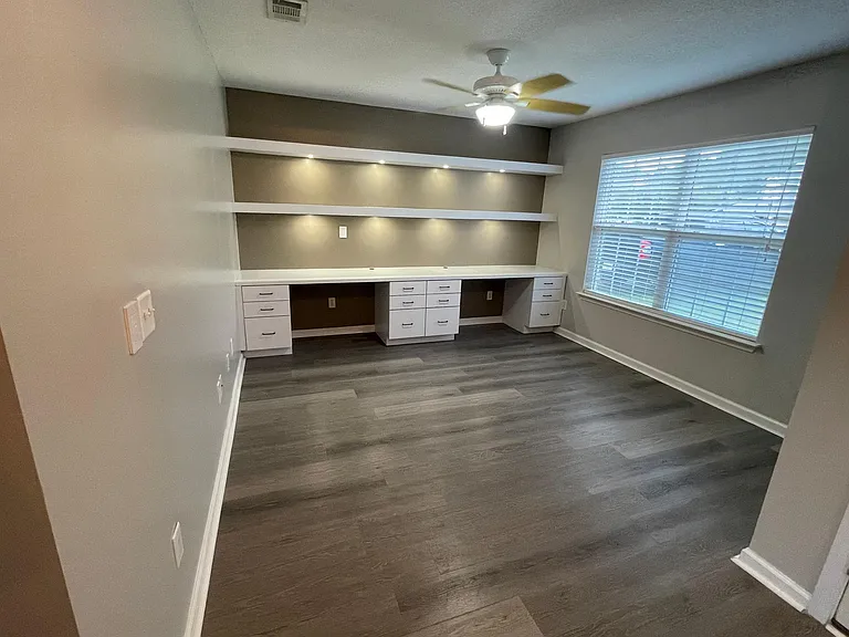 212 Victorias Cir — Photo 4