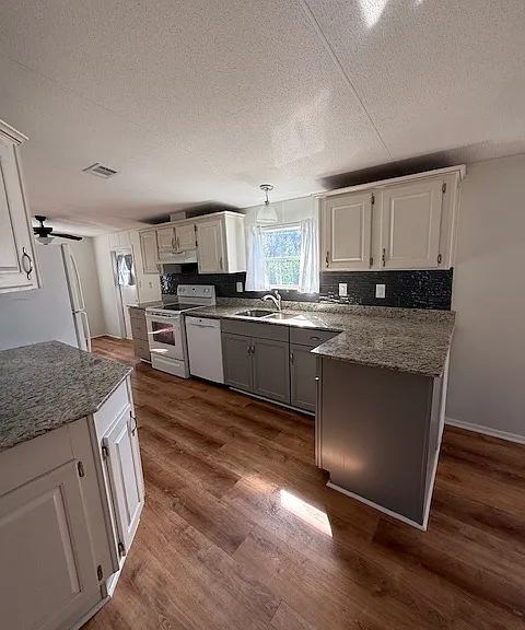 2575 Pellicer Rd #A — Photo 5