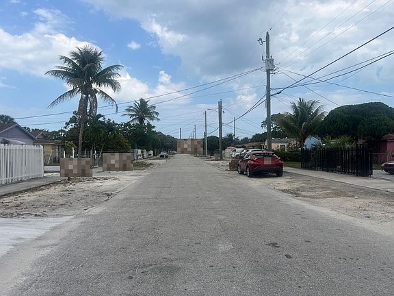 5th image of 850-852 NW 109th St