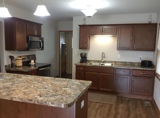5828 N Teutonia Ave, Milwaukee, WI 53209