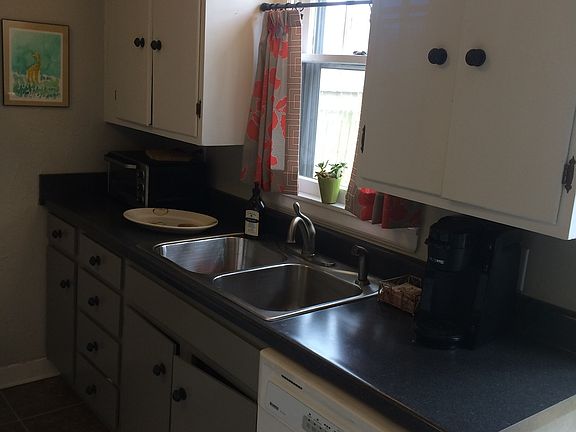 5th image of 3632 Charleswood Ave