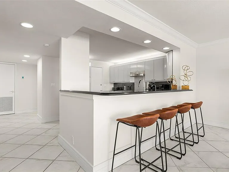 1750 Benjamin Franklin Dr #8D — Photo 9