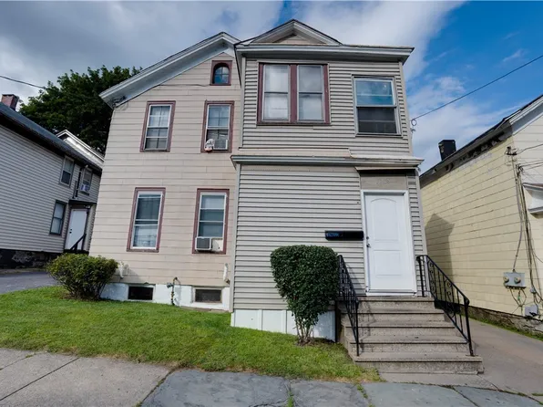 1204 Noyes St, Utica, NY 13502