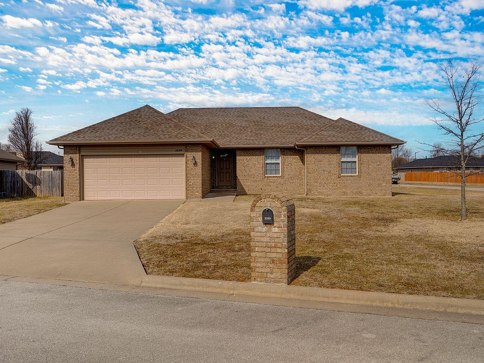 1st image of 3099 E Loren Street