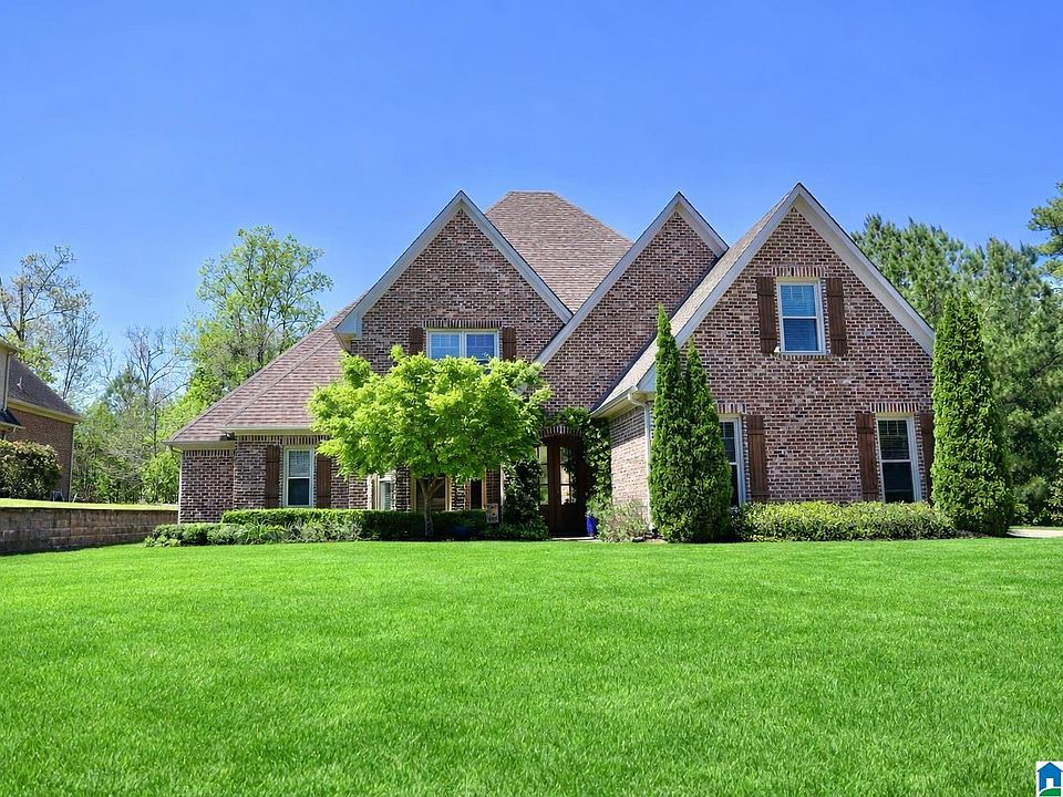 1st image of 1071 Regency Way