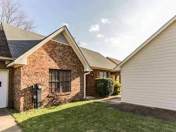 3rd image of 6678 Millers Pond Cir