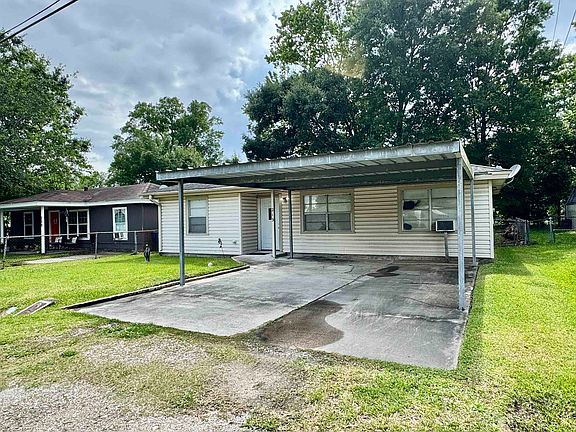 2nd image of 213 Irene St