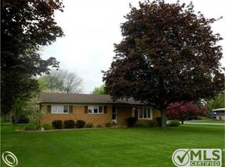 5599 Wright St, Troy, MI 48098