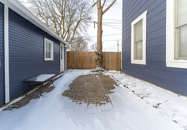 822 Laurel St — Photo 16